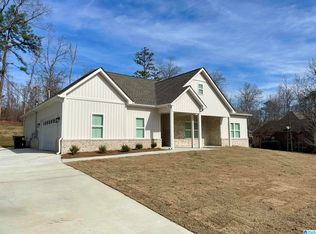 6490 Lexington Oaks Ln, Trussville, AL 35173