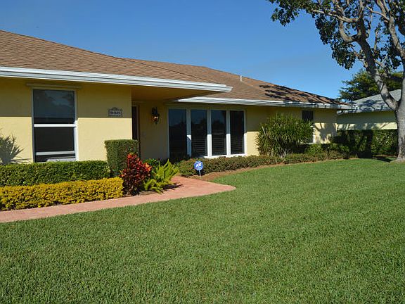 3rd image of 958 S Patrick Cir
