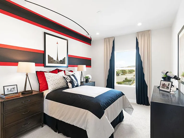 Second bedroom