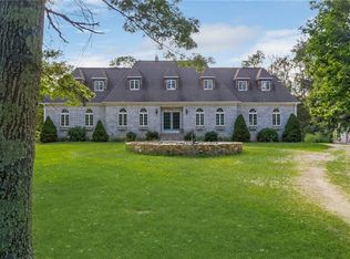 14 Fox Ridge Dr, Richmond, RI 02898