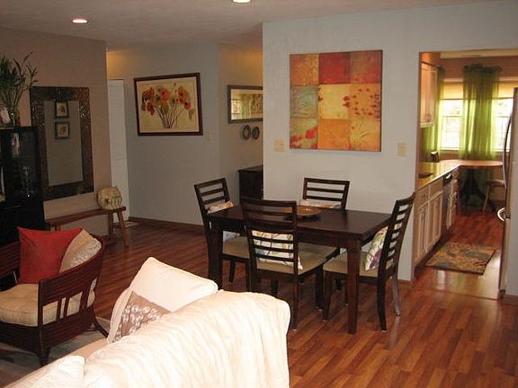 5th image of 16 Meadow Ct