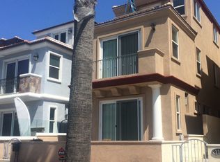 118 11th St, Huntington Beach, CA 92648