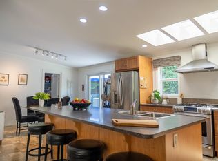 2604 Dory Way, Southern Gulf Islands, BC V0N2M2