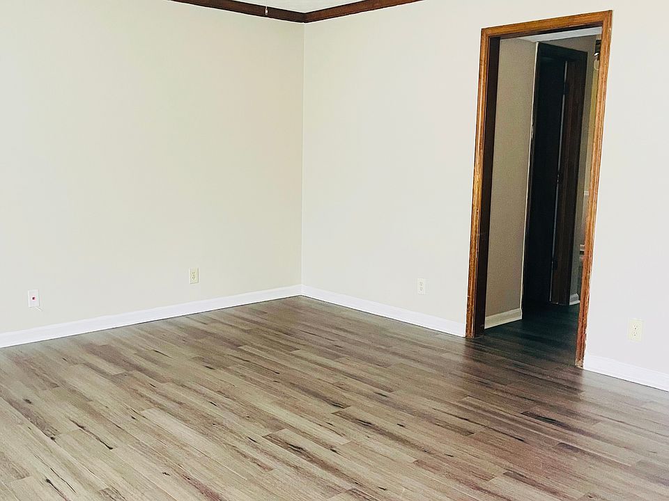 1st image of 2601 Parkside Way #2601