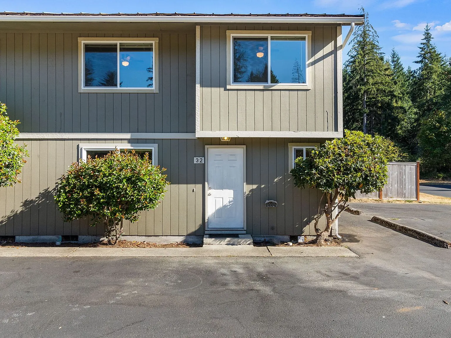 Olympia's Prine Villa Townhomes — Photo 2