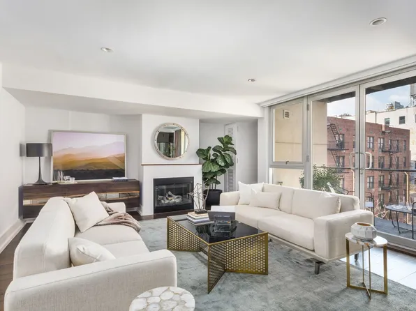 300 West 14th Street image 1 of 11