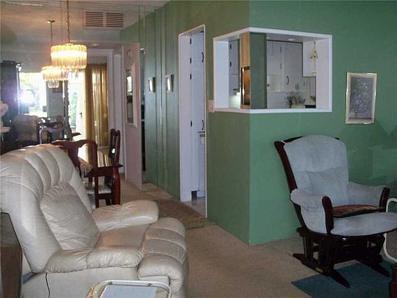 5th image of 50 NW 204th St APT 16