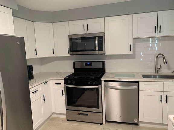 3rd image of 6968 W Diversey Ave APT 4