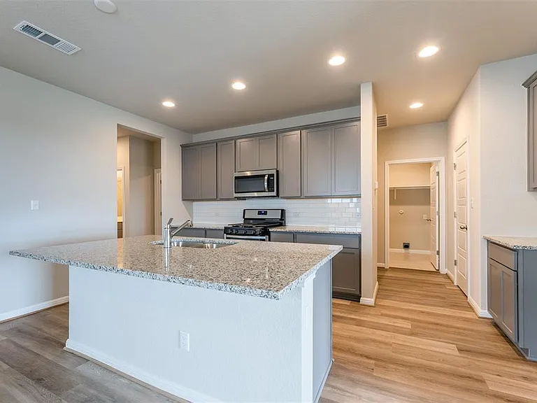 201 Watercourse Way — Photo 11