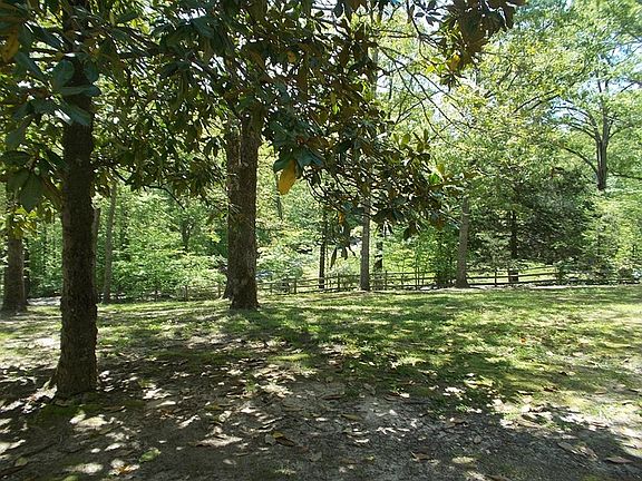 4th image of 818 Northwood Dr