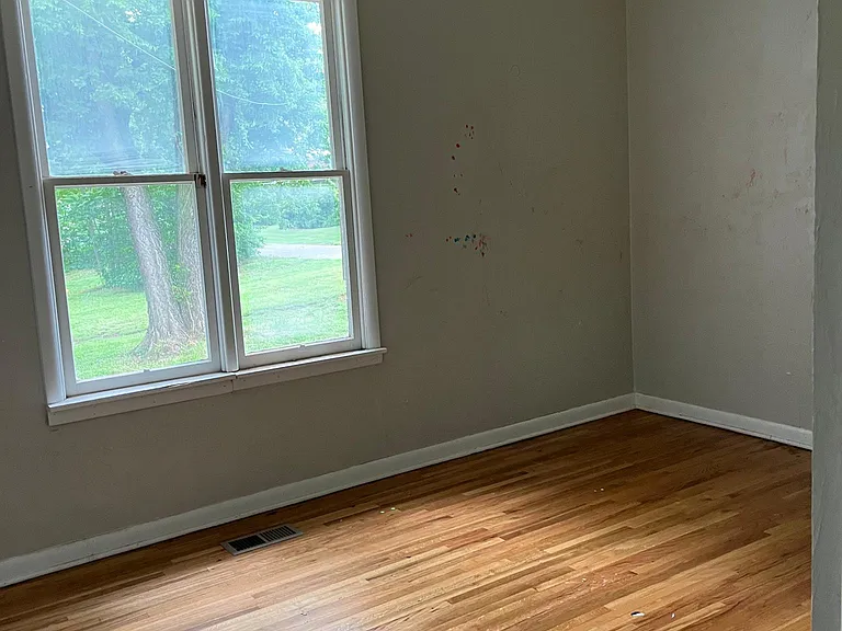 1623 W Harrison Ave — Photo 10