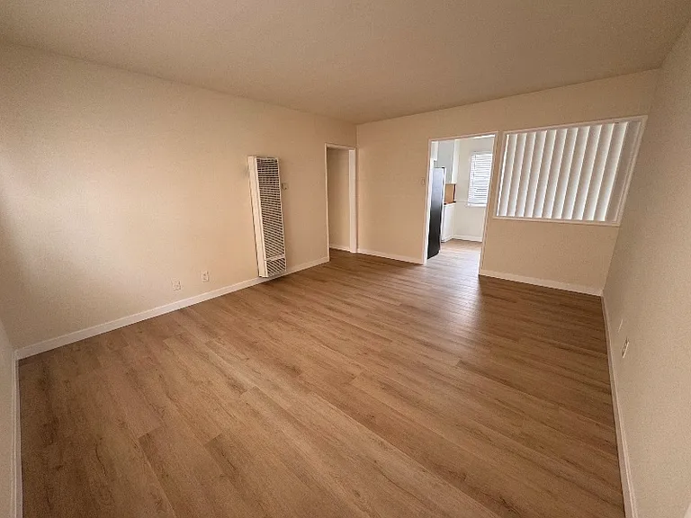 602 Hermosa Ave #A — Photo 3