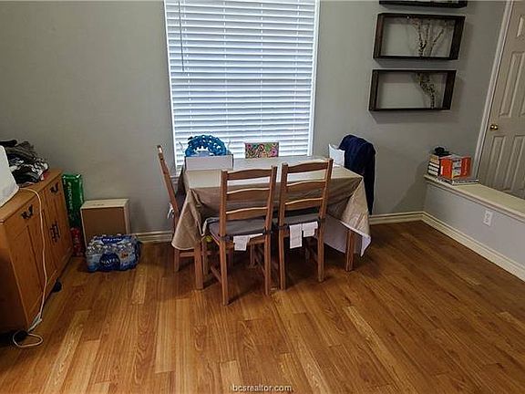 5th image of 3613 Glenna Ct