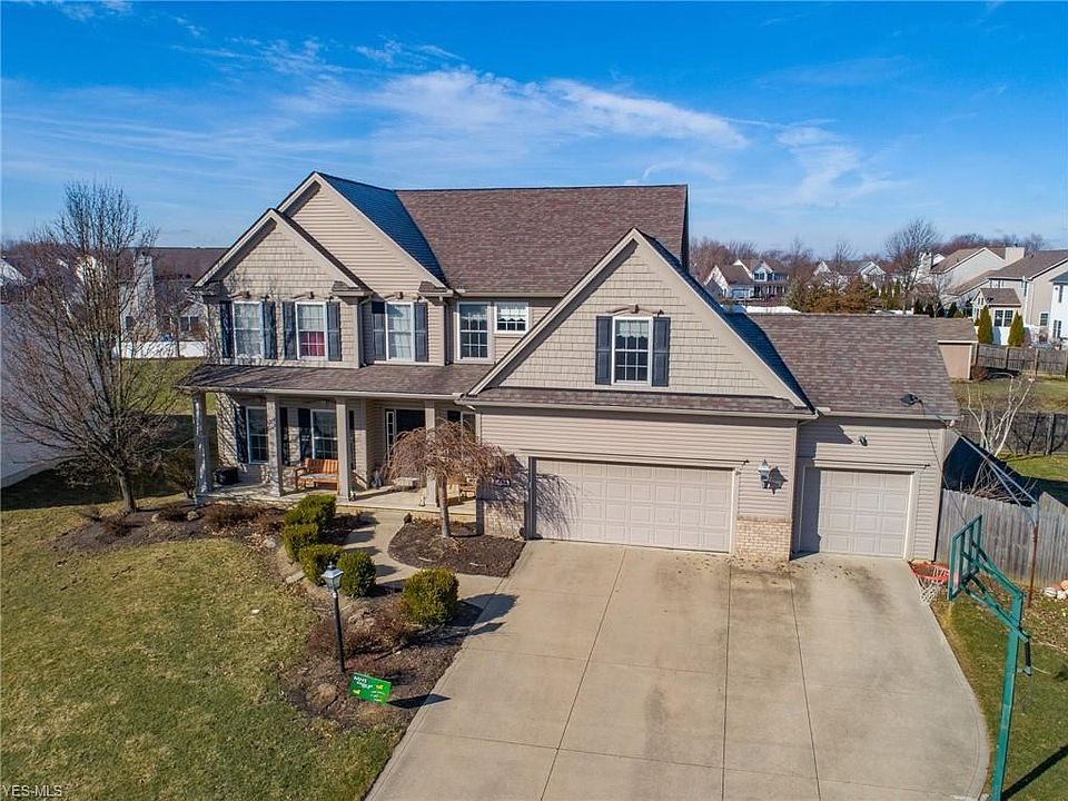 1st image of 4764 Stockbridge Dr
