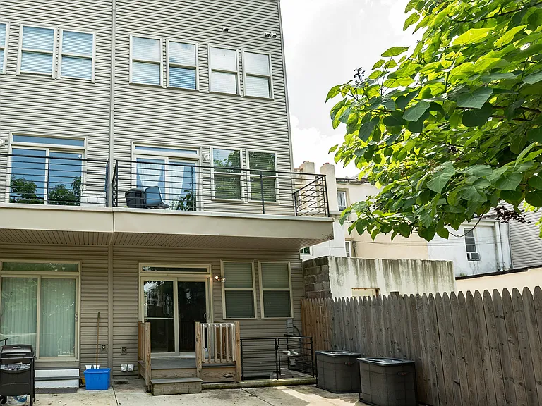 1619 Ogden St — Photo 30