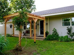 16974 Macaw Ln, Gravette, AR 72736