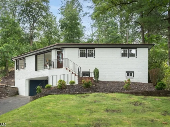 201 Underhill Rd, South Orange Village Twp., NJ 07079