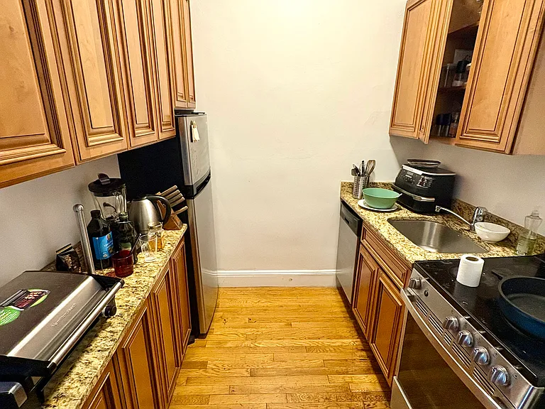 455 Beacon St #6 — Photo 8
