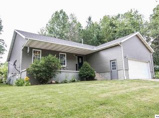 15789 King Rd, Howard, OH 43028