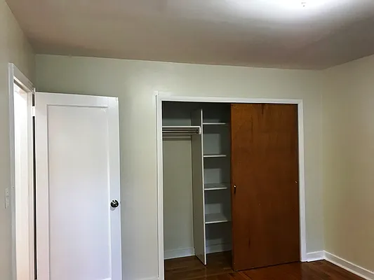 Rented by Prime Realty | media 17