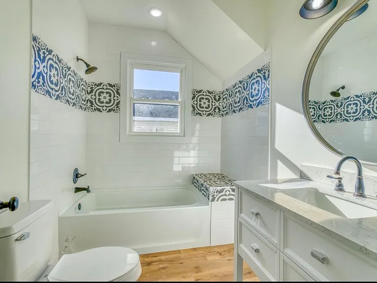 738 E Tombigbee St — Photo 11