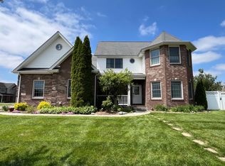 3800 Pawnee Trl, Columbus, IN 47203