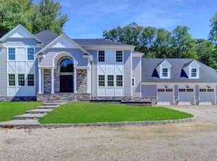 310 Deer Park Rd, Dix Hills, NY 11746