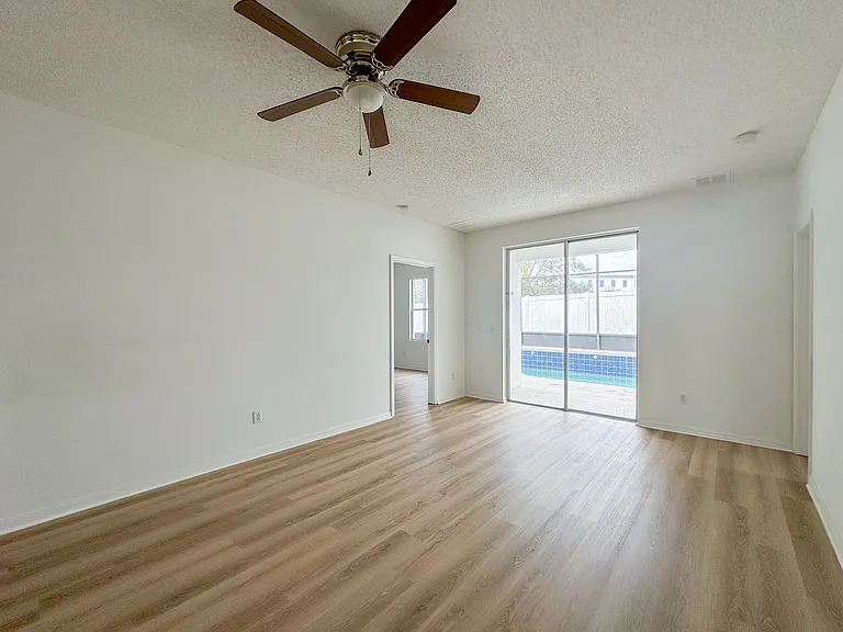 402 Sunset View Dr — Photo 18