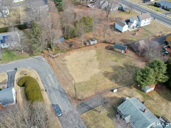 10 Liberty Street, Plymouth, CT 06786