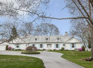 360 Old Sachems Head Rd, Guilford, CT 06437