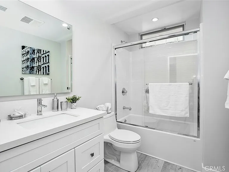 10718 Acama St #401 — Photo 15