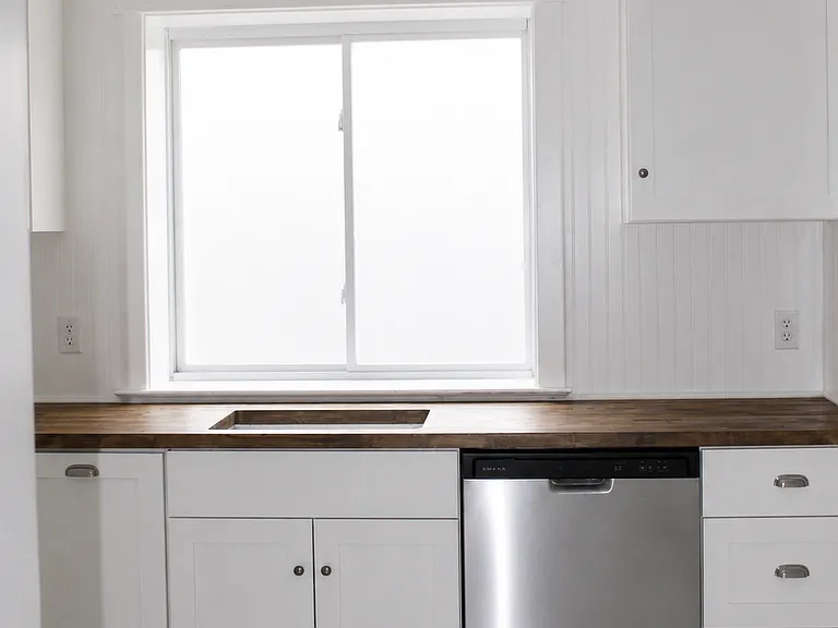 210 Washington St #1 — Photo 7