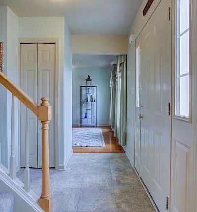 4th image of 88 Brooklane Ct