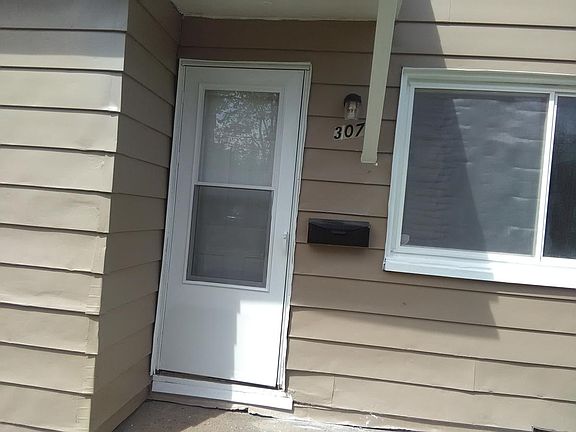 2nd image of 33071 Alanson St #1