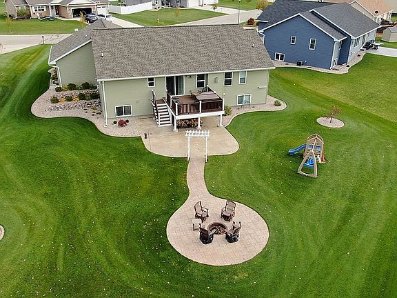 3rd image of N1954 Swanee Cir