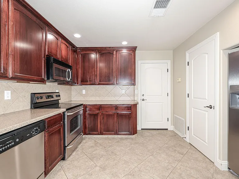 3350 M St #51 — Photo 10