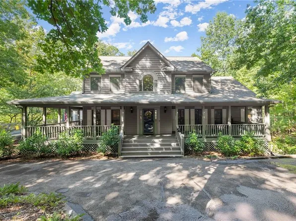 2560 Quail Cove Dr, Jasper, GA 30143