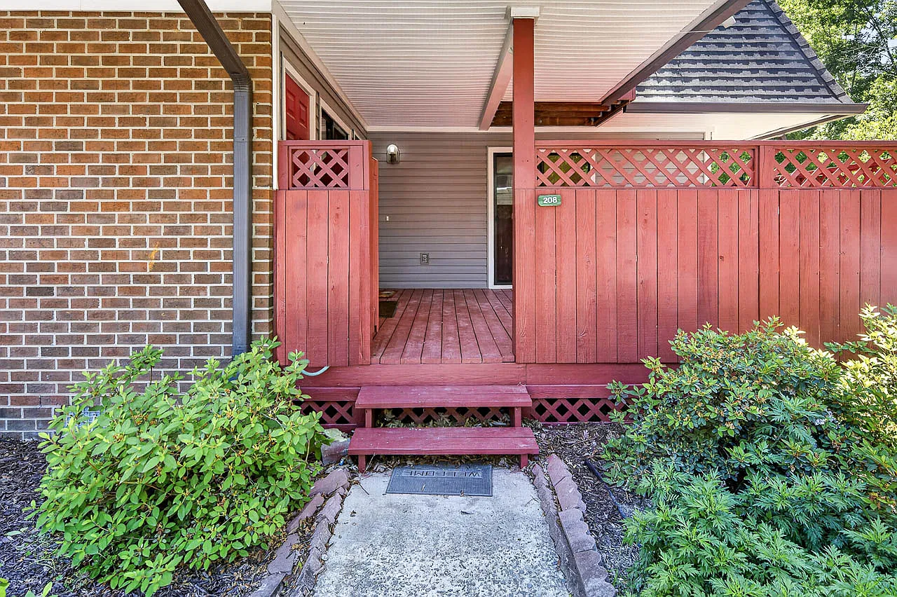 3 bed, 1480 sqft, $1,849 — Photo 2