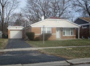 2752 Lexington Dr, Hazel Crest, IL 60429