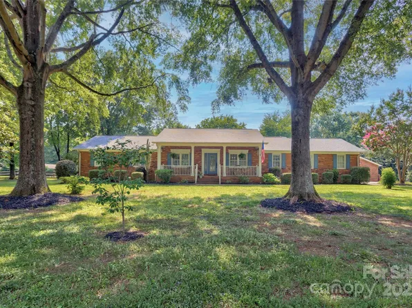 1640 Old Harmony Dr NW, Concord, NC 28027