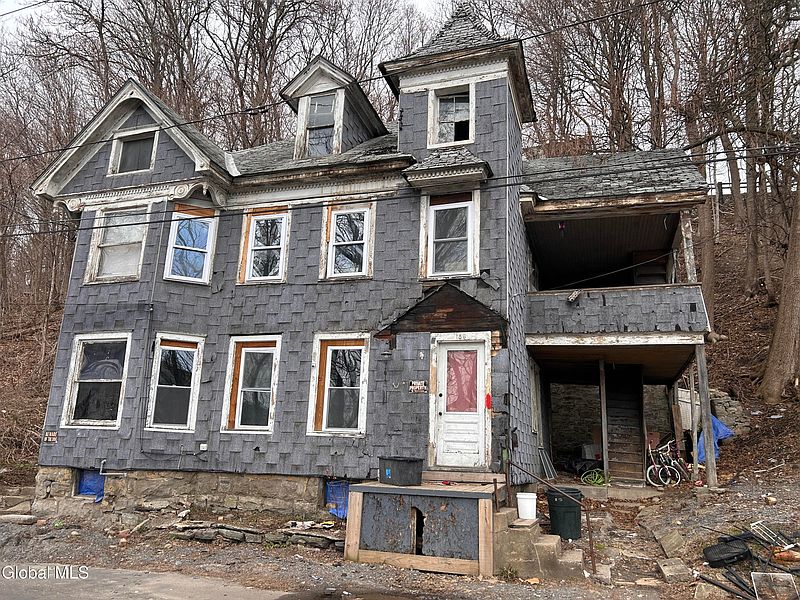 2nd image of 158 Forbes Street