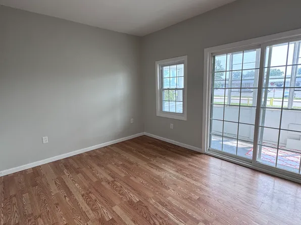 279 Captain Thomas Blvd, W Haven, CT