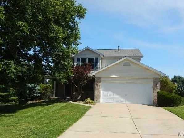 14 Spring Time Ct, Saint Charles, MO 63303