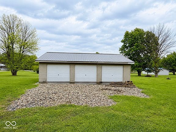3rd image of 3664 W Mill Creek Dr