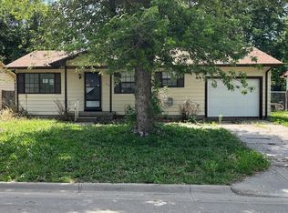 915 N Wirth St, Augusta, KS 67010