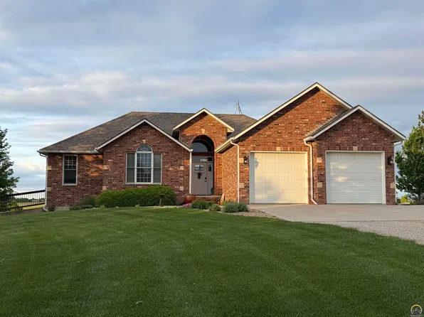 2334 Road P, Emporia, KS 66801
