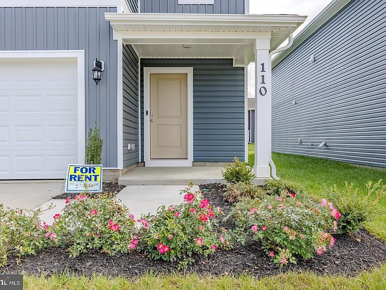 110 Charing Cross Dr — Photo 5