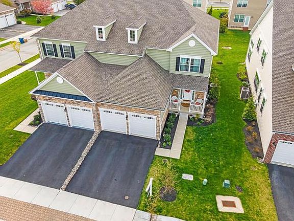 3rd image of 168 Sirius Dr
