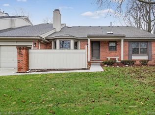 7127 Danbrooke, West Bloomfield, MI