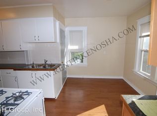 2629 Roosevelt Rd, Kenosha, WI 53143